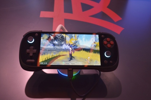 ꡼ No.007 | AYANEOοѷߥåܵʤɡSnapdragon֡ǸĤӥൡAndroidǥХCJ2025