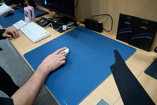 ꡼ No.008Υͥ / ˭٤ʳĥܥPCѥåɡGENESISפAndGAMER֡ŸȯͽͭELǥץ쥤TGS2025