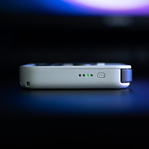 ���������꡼ No.002�Υ���ͥ������ / �µ��ܥ�����������Ƹ����뤿��ξ����ѥåɡ�abxylute M4�פǥ��ޥۤ���ӥ����ൡ�����Ѥ��