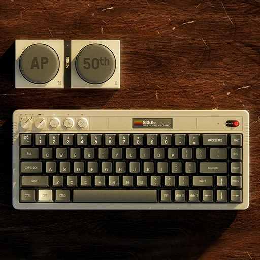 画像ギャラリー No.001のサムネイル画像 / Apple IIにインスパイアされた68キーボードが予約受付中。見た目はレトロだが，中身は最新仕様で，キーと筐体にはアルミニウム素材を採用