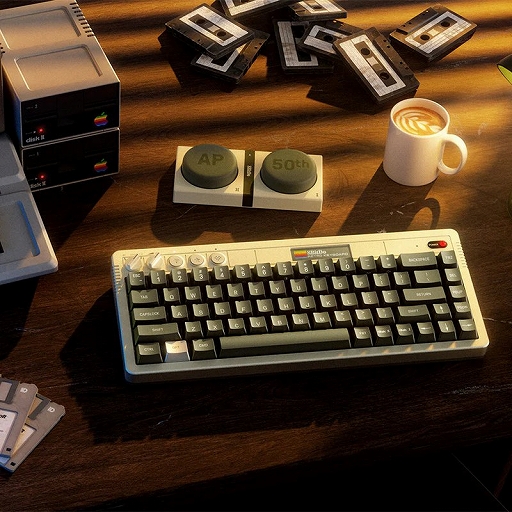 画像ギャラリー No.006のサムネイル画像 / Apple IIにインスパイアされた68キーボードが予約受付中。見た目はレトロだが，中身は最新仕様で，キーと筐体にはアルミニウム素材を採用