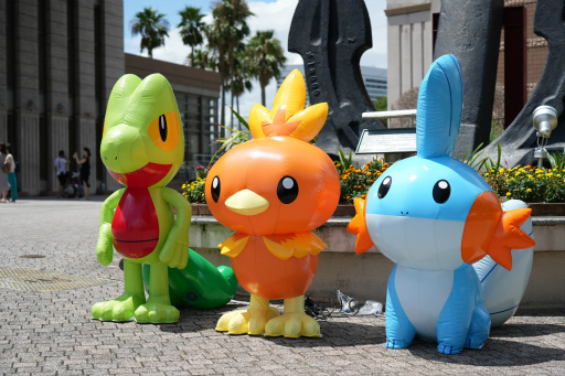 横浜みなとみらいにピカチュウ大量発生チュウ! 「ポケモンワールド