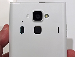 画像ギャラリー No.016のサムネイル画像 / 全機種クアッドコアでバッテリーも増量。NTTドコモが2013年夏モデルスマートフォンを発表