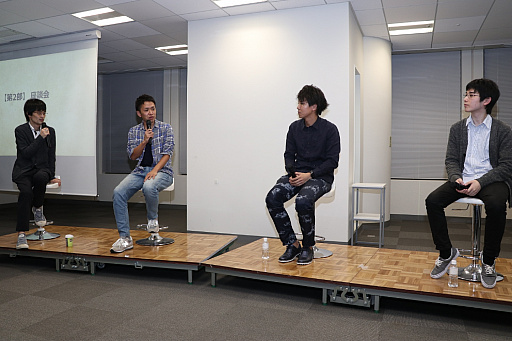 画像ギャラリー No.021のサムネイル画像 / 「Flyers' Lab #1」聴講レポート。スマホ向けのヒットタイトルを手がけた開発者達が明かすシナリオ制作のポイントとは