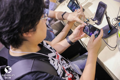 ���������꡼ No.004�Υ���ͥ������ / SEASUN��TGS 2019�ǹԤ�줿SNK�Υץ��ǥ塼������������Ƿ��Ȥ����̥�ݡ��Ȥ����