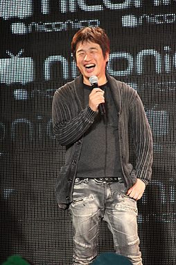 ���������꡼ No.004�Υ���ͥ������ / �֥˥��˥�Ķ���2���ɲþ����ٹ���ʸ��侮�ӹ��Ҥ����νб�����餫�ˤ��줿�֥˥��˥�Ķ���2ȯɽ��ץ�ݡ���