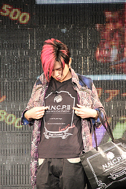 ���������꡼ No.070�Υ���ͥ������ / �֥˥��˥�Ķ���2���ɲþ����ٹ���ʸ��侮�ӹ��Ҥ����νб�����餫�ˤ��줿�֥˥��˥�Ķ���2ȯɽ��ץ�ݡ���