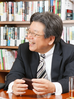 画像ギャラリー No.012のサムネイル画像 / ゲームの周りに凄い才能が集まっていた――日本のコンテンツ業界を振り返る「ゲーマーはもっと経営者を目指すべき!」第12回は,KADOKAWA代表取締役社長・佐藤辰男氏がゲスト