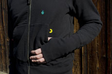 画像ギャラリー No.032のサムネイル画像 / 「Dot Like NAMCO series.」の新商品「PAC-MAN FRUITS TARGET」が本日22：00から販売開始。「シークレットテレサジップパーカー」の再販売も