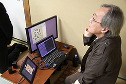 画像ギャラリー No.004のサムネイル画像 / 「第1回囲碁電王戦」，コンピュータ囲碁ソフトZenが小沢一郎氏との対局を制す