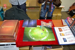 画像集#025のサムネイル/大人から子供まで楽しめるボードゲームの祭典,「ゲームマーケット2014大阪」会場レポートをお届けします