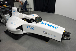 画像ギャラリー No.005のサムネイル画像 / 君は「東京バーチャルサーキット」を知っているか? ユークスが仕掛ける“サーキット”でフォーミュラカーとポルシェを駆ってきた