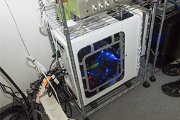 画像ギャラリー No.015のサムネイル画像 / 君は「東京バーチャルサーキット」を知っているか? ユークスが仕掛ける“サーキット”でフォーミュラカーとポルシェを駆ってきた