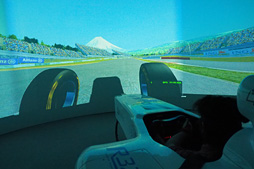 画像ギャラリー No.029のサムネイル画像 / 君は「東京バーチャルサーキット」を知っているか? ユークスが仕掛ける“サーキット”でフォーミュラカーとポルシェを駆ってきた