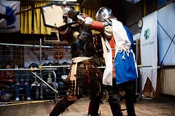 画像集 No.020のサムネイル画像 / 武者と騎士がガチバトル。「ジャパン・アーマードバトル・リーグ STEEL!」の第2回リーグマッチをレポート