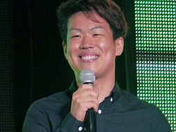 画像ギャラリー No.025のサムネイル画像 / 「闘会議2016」で全国規模のゲーム大会を開催。「町会議+闘会議+超パーティー発表会〜超会議の赤字額発表もあるよ〜」の模様をレポート