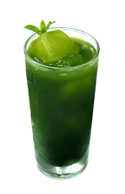 画像ギャラリー No.002のサムネイル画像 / 「魔女と百騎兵展」が9月5日より期間限定で開催。コラボメニューなど公開