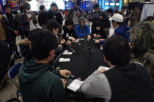 画像ギャラリー No.017のサムネイル画像 / 闘会議2016のアナログゲームエリアレポート。多面指しで加藤一二三九段と対局など,1人でも存分に楽しめる企画が多数