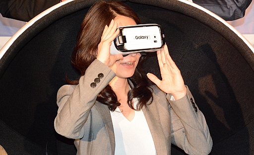 ���������꡼ No.004�Υ���ͥ������ / �ͥåȥ��ե���VR���׾촶���θ��Ǥ��뿷�����ӥ���VR THEATER�פ���2016ǯ4��7���˥������ȡ���1�Ƥϡֿʷ�ε��Ÿ 360���δ�����������Ӭ�ɡפ�