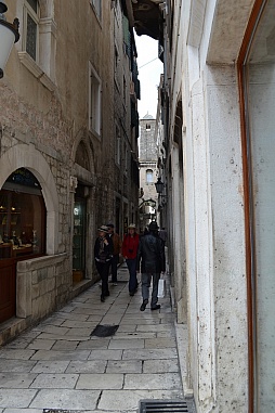 画像ギャラリー No.011のサムネイル画像 / Reboot Develop 2016が開催されているクロアチア・スプリトの街と博物館のツアー。スプリトって，こんな街だった