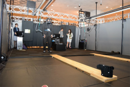 画像ギャラリー No.018のサムネイル画像 / バンダイナムコはなぜ「VR ZONE Project i Can」を立ち上げたのか。プロジェクト仕掛け人のコヤ所長とタミヤ室長にいろいろ聞いてみた