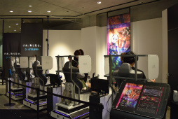 画像ギャラリー No.020のサムネイル画像 / バンダイナムコはなぜ「VR ZONE Project i Can」を立ち上げたのか。プロジェクト仕掛け人のコヤ所長とタミヤ室長にいろいろ聞いてみた