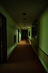 画像ギャラリー No.003のサムネイル画像 / タイトー，宮城県大崎市の山荘を舞台にしたリアル謎解きゲームイベント第2弾「鬼首の夜 弐」を発表。今度は夜の山荘が舞台に