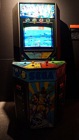 画像ギャラリー No.029のサムネイル画像 / 企画展「あそぶ!ゲーム展 ステージ2:ゲームセンターVSファミコン」が開催。アーケードとコンシューマが競いながら進歩を重ねた1980年代の雰囲気を味わえる