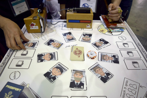 ꡼ No.006 | TGS 2016ϥޥVRȥʥɤͻ硣ȥơ֥VRɡSPY vs SPY vs SPY vs SPYʥѥեˡפ4򤷤Ƥ