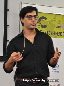 画像ギャラリー No.003のサムネイル画像 / 展示会に出展する際の試遊バージョンにはどのような準備が必要か。かつて「FEZ」の開発に携わったスタッフによるセッションをレポート