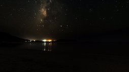 ���������꡼ No.017�Υ���ͥ������ / ���դ������ʤɤ��������֤ǥ��ޥۤ����Ǥ���PlayStation VR�б�����ƥ�ġ�anywhere VR�פ�12��8�����ۿ���2��Υ�����������̵��