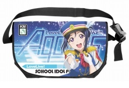 画像ギャラリー No.014のサムネイル画像 / 二次元コスパにAqoursのメッセンジャーバッグが登場。予約受付は5月19日まで