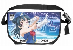 画像ギャラリー No.016のサムネイル画像 / 二次元コスパにAqoursのメッセンジャーバッグが登場。予約受付は5月19日まで