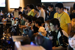 ���������꡼ No.065�Υ���ͥ������ / LAN�ѡ��ƥ���C4 LAN 2017 SPRING�פ��ݡ��ȡ�3���֤Ǳ��480�Ͱʾ�Υ����ޡ����������з�䶦Ʈ���礤�˳ڤ����