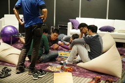 ���������꡼ No.079�Υ���ͥ������ / LAN�ѡ��ƥ���C4 LAN 2017 SPRING�פ��ݡ��ȡ�3���֤Ǳ��480�Ͱʾ�Υ����ޡ����������з�䶦Ʈ���礤�˳ڤ����