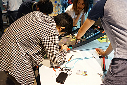 ���������꡼ No.013�Υ���ͥ������ / ����ǥ���������������Υ����ॷ�祦��TOKYO INDIE FEST�פ����롣���ܤΤߤʤ餺���������ǿ������ȥ뤬����