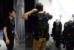 画像ギャラリー No.005のサムネイル画像 / クラブセガ秋葉原新館に「SEGA VR ARENA AKIHABARA」が開設。第1弾アトラクション「MORTAL BLiTZ」を体験してきた