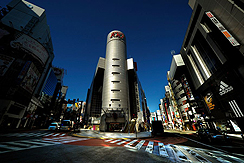 ���������꡼ No.005�Υ���ͥ������ / �������ˡߥϥ����ƥ�ܥ���Ʊ��ȯ��VR���ȥ饯�����֥Хϥࡼ�ȥǥ������פ���ë���θ��Ǥ��롣�ȱ����®���θ����٥�Ȥ�6��16����17���˳���