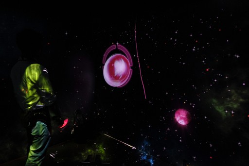 ���������꡼ No.011�Υ���ͥ������ / �Хϥࡼ�Ȥ��ֶ�����밵��Ū���ϡ������Ф�VR���ȥ饯�����֥Хϥࡼ�ȥǥ������פ�����θ����٥�Ȥ˻��ä��Ƥ���