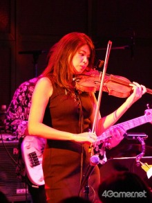 ���������꡼ No.007�Υ���ͥ������ / ��ƣ������Υ饤�֡�gentle echo meeting 4�פ��ݡ��ȡ����㥺����ƲMotion Blue YOKOHAMA����Ʊ���Υ�����ߥ塼���å����󥵡��Ȥ�Ǯ������夬�ä�