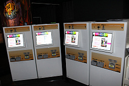 ���������꡼ No.003�Υ���ͥ������ / ��VR PARK TOKYO IKEBUKURO�ץ����ץ�ǰ��������ݡ��ȡ�¿�Ϳ��ǳڤ�����ܳ�VR���ȥ饯�����10��˲ä����֤���������פΥ��ꥸ�ʥ�VR����ƥ�Ĥ��о�