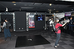 ���������꡼ No.006�Υ���ͥ������ / ��VR PARK TOKYO IKEBUKURO�ץ����ץ�ǰ��������ݡ��ȡ�¿�Ϳ��ǳڤ�����ܳ�VR���ȥ饯�����10��˲ä����֤���������פΥ��ꥸ�ʥ�VR����ƥ�Ĥ��о�