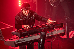 画像ギャラリー No.002のサムネイル画像 / 伊藤賢治氏の生演奏などを楽しめる「『SaGa THE STAGE』ミニコンサート&トークショー」が3月4日に開催へ。チケット販売は2月10日から