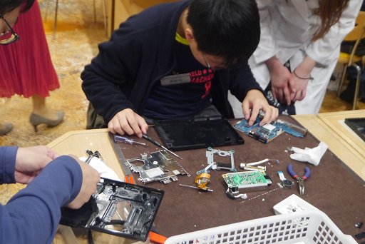 ���������꡼ No.008�Υ���ͥ������ / ����PS2��ƻҤ�ʬ�򡣻Ҥɤ⤿�������񿴤��ܤ򵱤������֥ץ쥤���ơ������ʬ��������å� ����ΤΤ����ߤ򤷤������פ��ݡ���