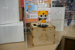 ���������꡼ No.025�Υ���ͥ������ / ������ǥХ����򿨤äƻ������PC��Ź����Ȥ�Ω�Ƥ롣�֥ɥ��ѥ���塦�ʤ��Ź�פ��������ܺ������θ���PC����Ź�ɤؤȥ�˥塼����