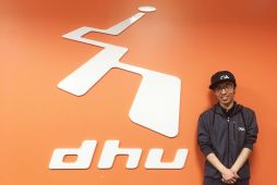 画像ギャラリー No.001のサムネイル画像 / デジタルハリウッド大学に公式e-Sports部が創部。顧問にマイキー選手が就任