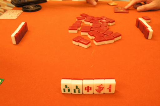 画像集#012のサムネイル/5分で覚えて一晩遊べる。麻雀の読み合いが凝縮された新作テーブルゲーム「すずめ雀」を体験してきた