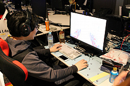 ꡼ No.003Υͥ / 4γŤȤʤ絬ϤLANѡƥC4 LANסŤͤ뤴Ȥ˵Ϥ礭ʤܥ٥Ȥ˽ƻäƤߤ