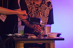 ꡼ No.007Υͥ / PC󥸥ȤϡơȥեɤȤ᡼ϲäΤRIKIƣͻ᤬ǥפ˸äRIKI 8BIT NIGHTפݡ