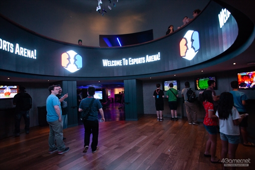 ꡼ No.003 | EVOܤüeݡĻߡEsports Arena Las Vegasץեȥݡȡޥ͡㡼 BearؤΥ󥿥ӥ塼